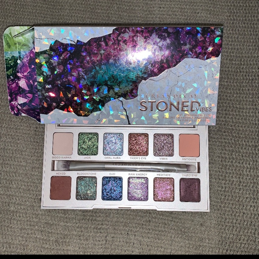 Urban decay stoned palette